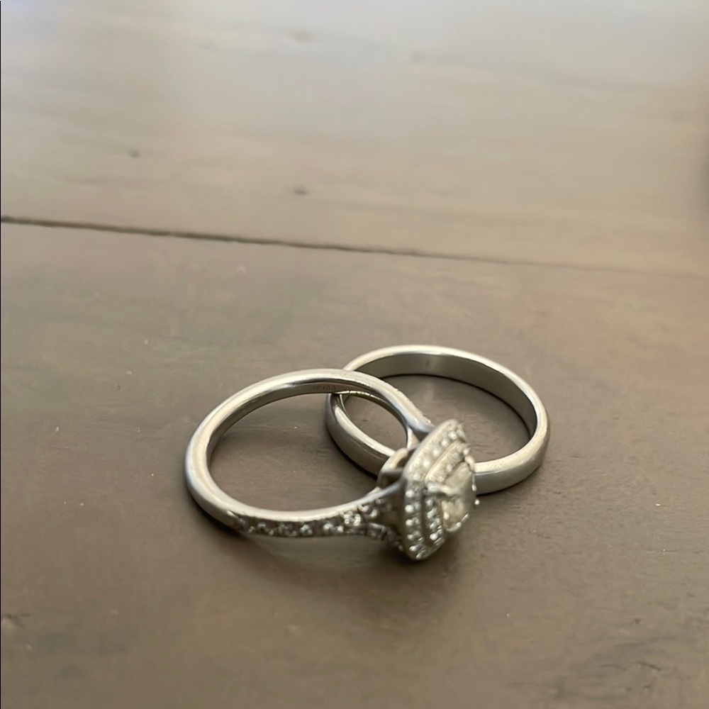 Tiffany Ring Set - Picture 2 of 6